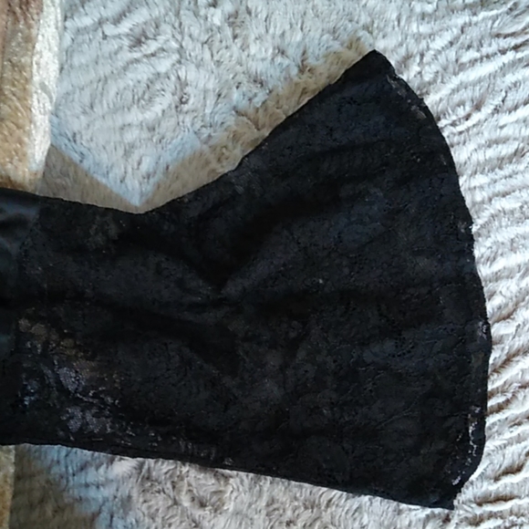 ABS Allen Schwartz Evening Lace Blouse - Picture 4 of 6